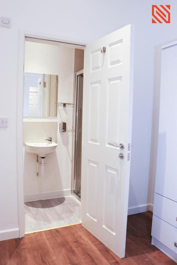 Modern Newgate Apartments - Convenient Location, Close To All Local Amenities Stoke-on-Trent Exterior photo