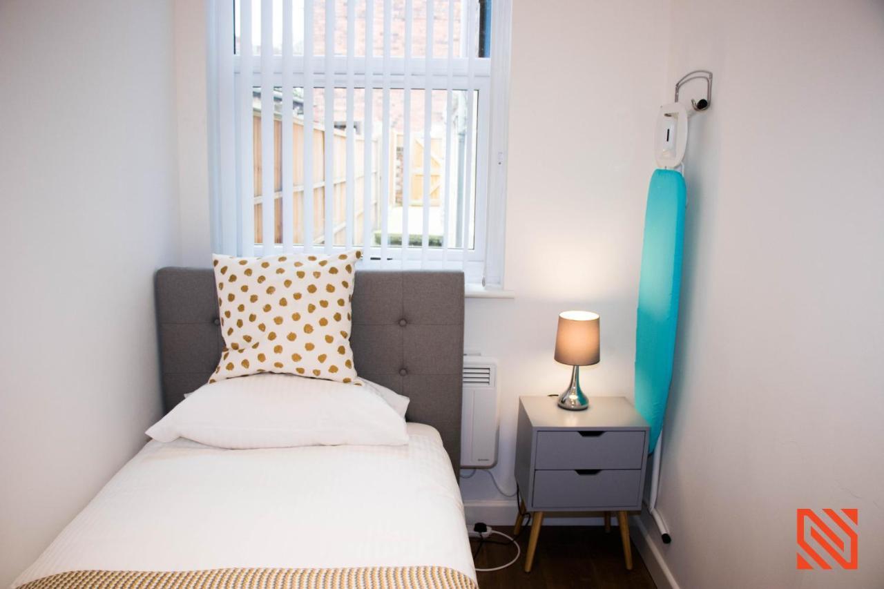 Modern Newgate Apartments - Convenient Location, Close To All Local Amenities Stoke-on-Trent Exterior photo